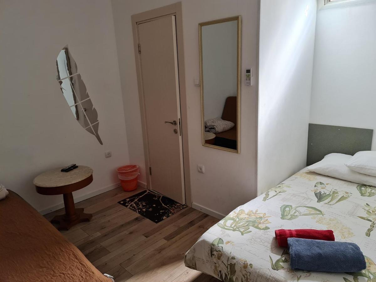 Hostel In Eilat Exterior photo